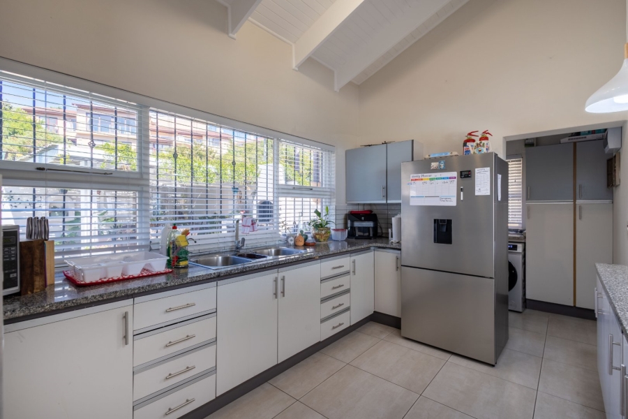 6 Bedroom Property for Sale in Cutty Sark Western Cape